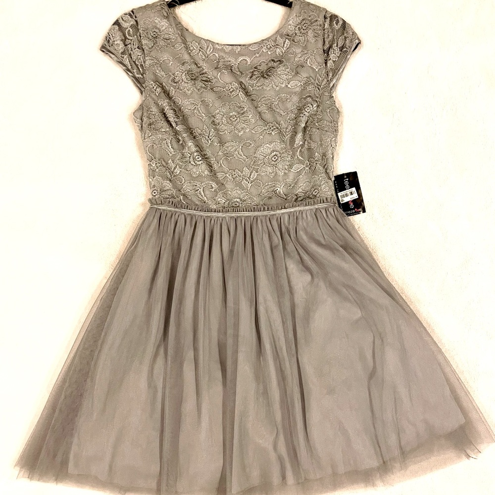 Grey Lace Tulle Dress (sz 6)